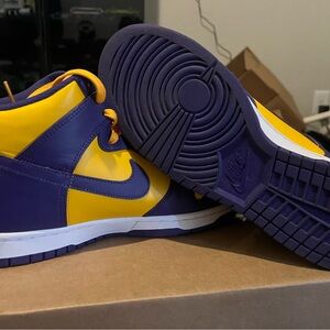 Nike Dunk High Retro "Lakers" sneakers in a Court Purple and University Gold